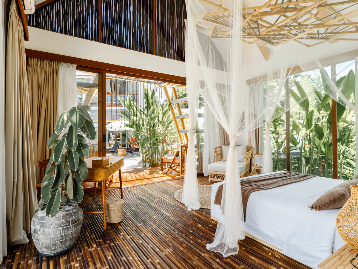 Private Bungalow at Oasis — view 4 of 14